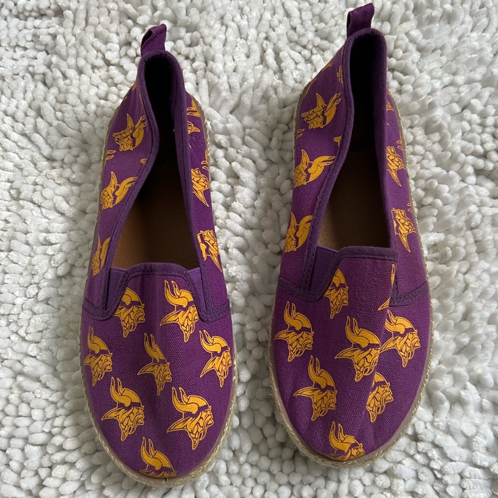 Minnesota Vikings Purple Logo Slip-On Espadrille Flats Women’s Size M NFL Shoes